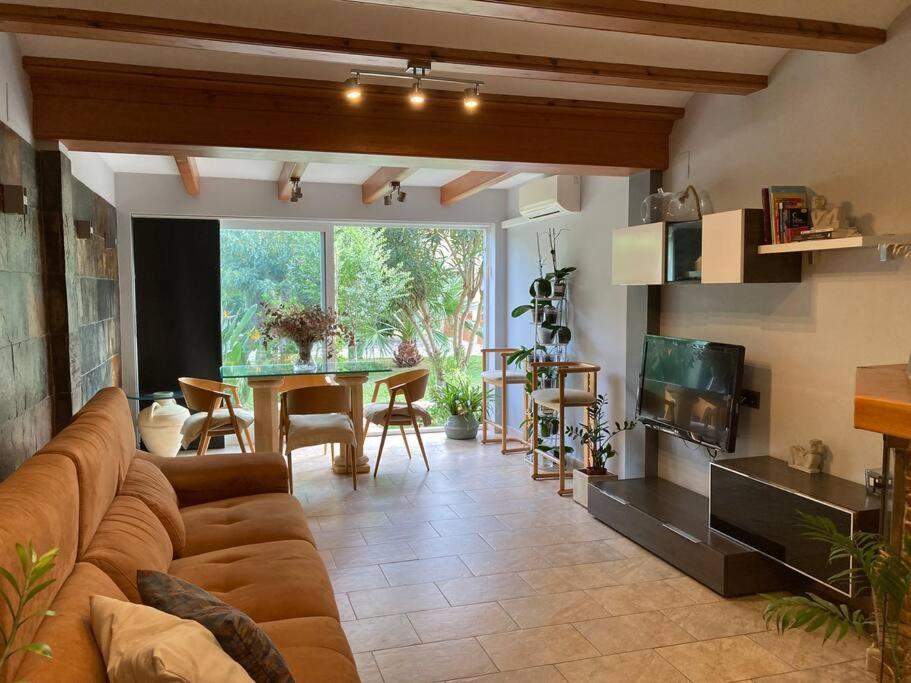 Adosado En Denia Con Gran Jardin Villa Eksteriør bilde
