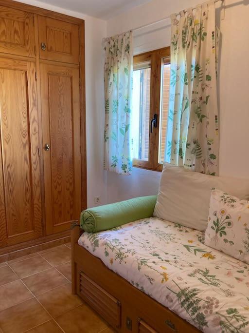 Adosado En Denia Con Gran Jardin Villa Eksteriør bilde